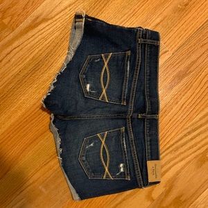 Abercrombie size 6 shorts